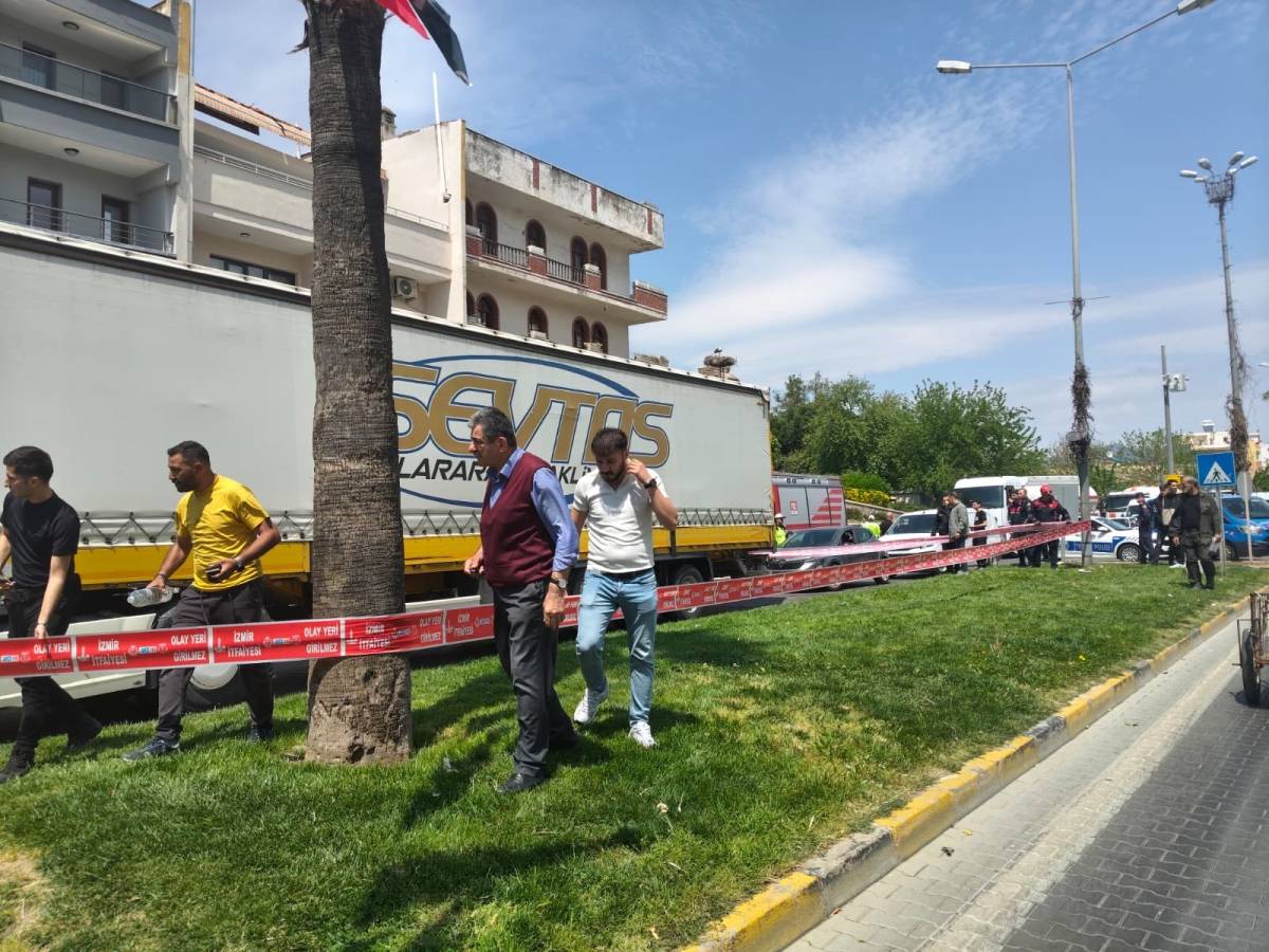 Yaya geçidinde tırın çarptığı kadın hayatını kaybetti