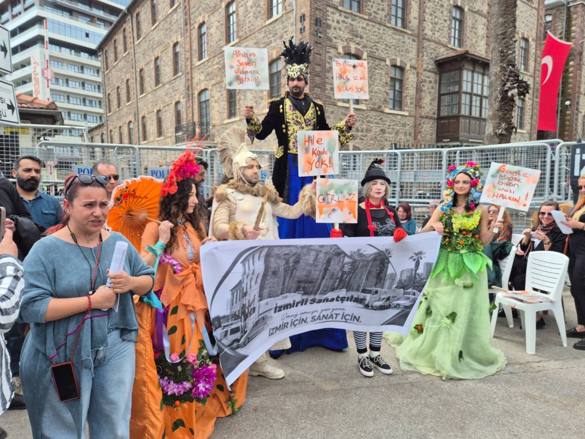 İzmirli sanatçılardan ve Kent Konseyi’nden Meslek Fabrikası için destek
