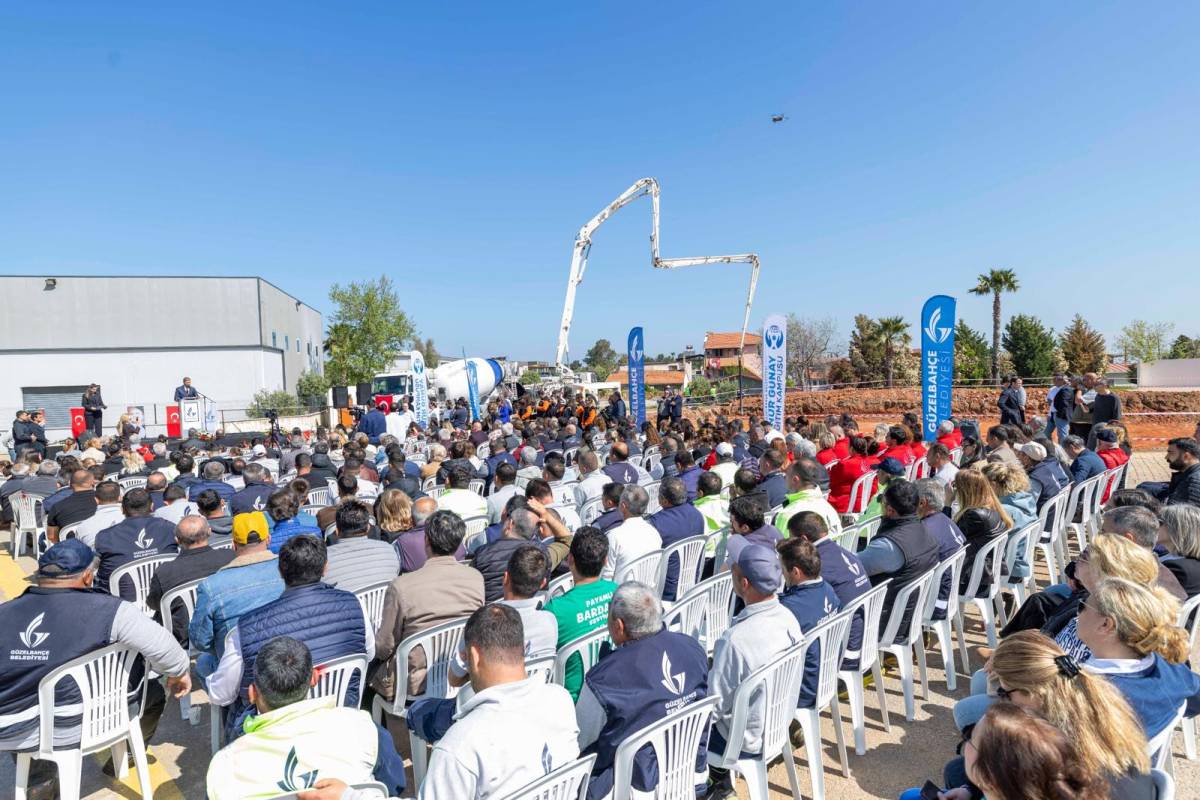 Başkan Tugay: Her zaman Güzelbahçe halkının yanında olacağım