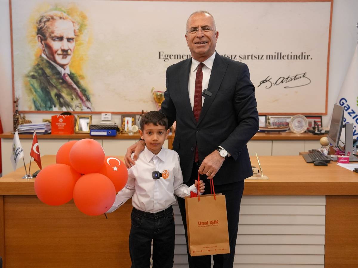 Başkan Işık, 23 Nisan’da koltuğunu Ege’ye devretti