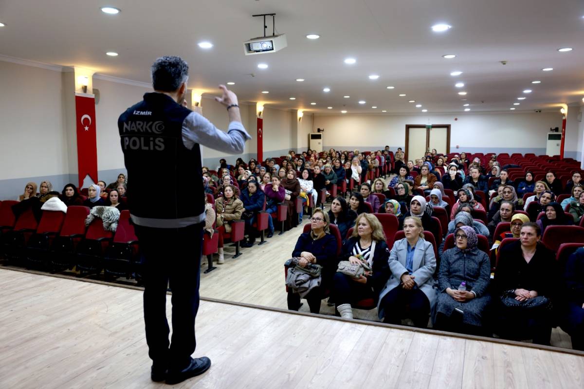 Bayraklı’da Madde Bağımlılığına Karşı Annelerle Farkındalık Eğitimi
