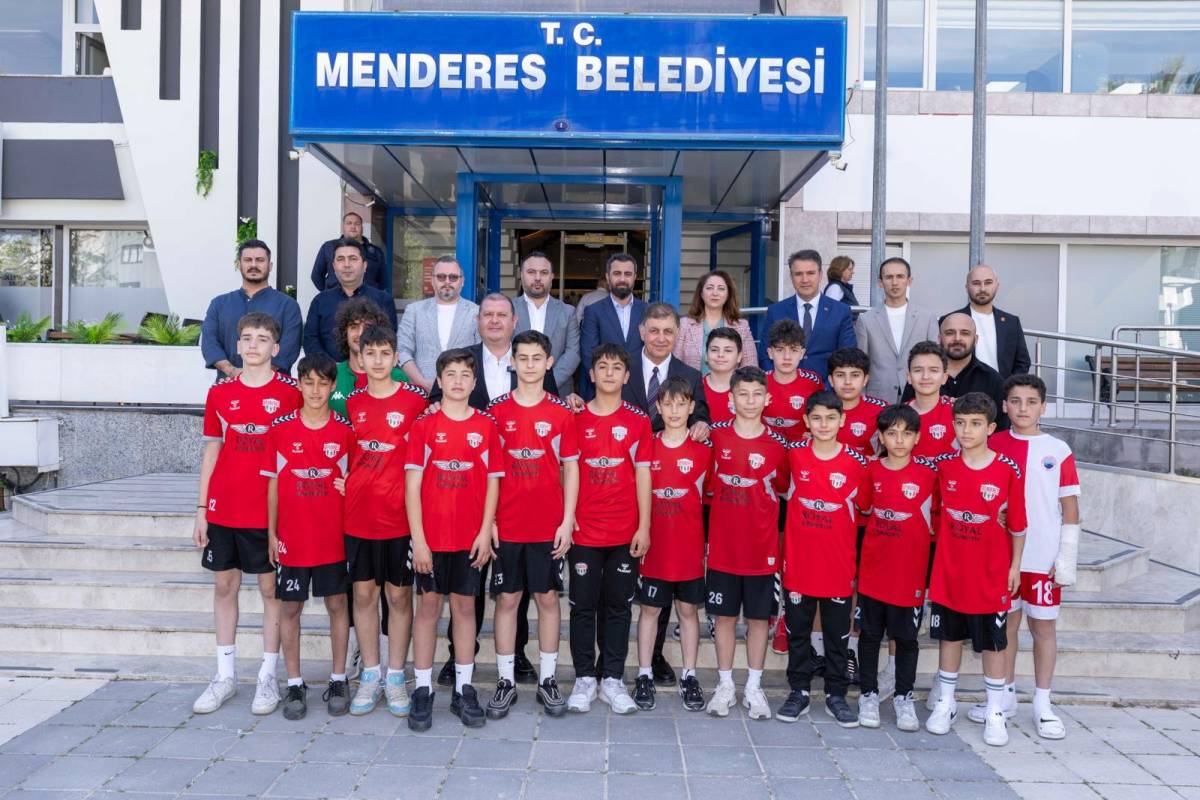 Başkan Tugay'dan Menderes'e teşekkür turu