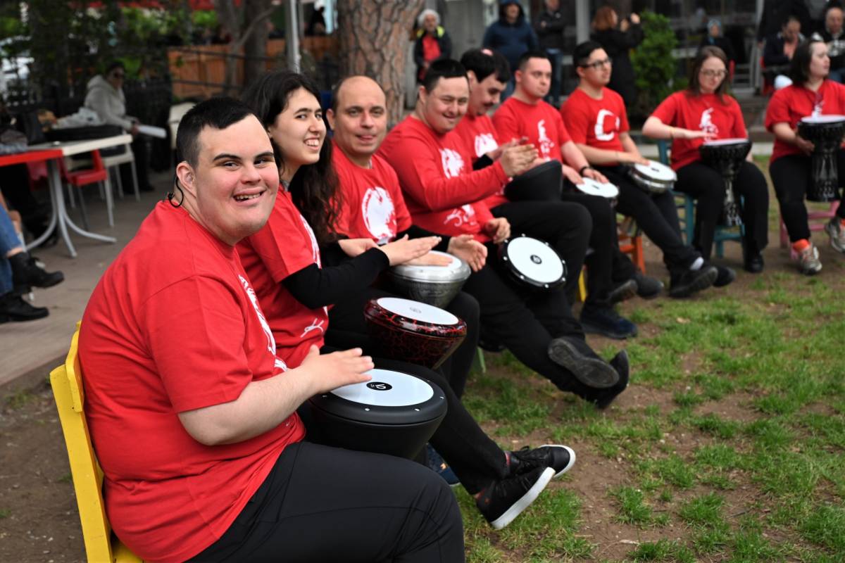 +1 Down Kafe’de anlamlı buluşma