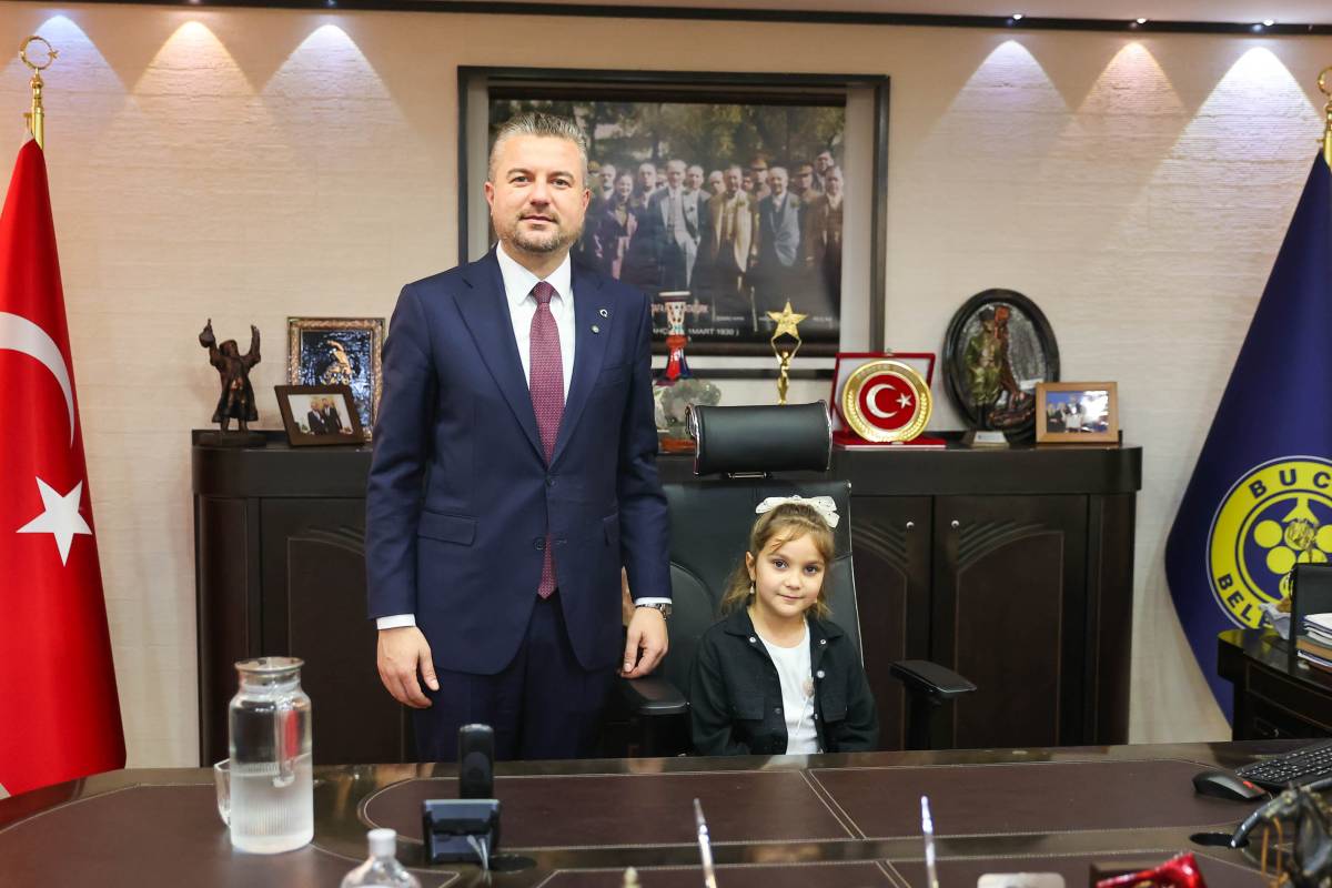 Buca’da başkanlık koltuğu Adasu’ya emanet edildi