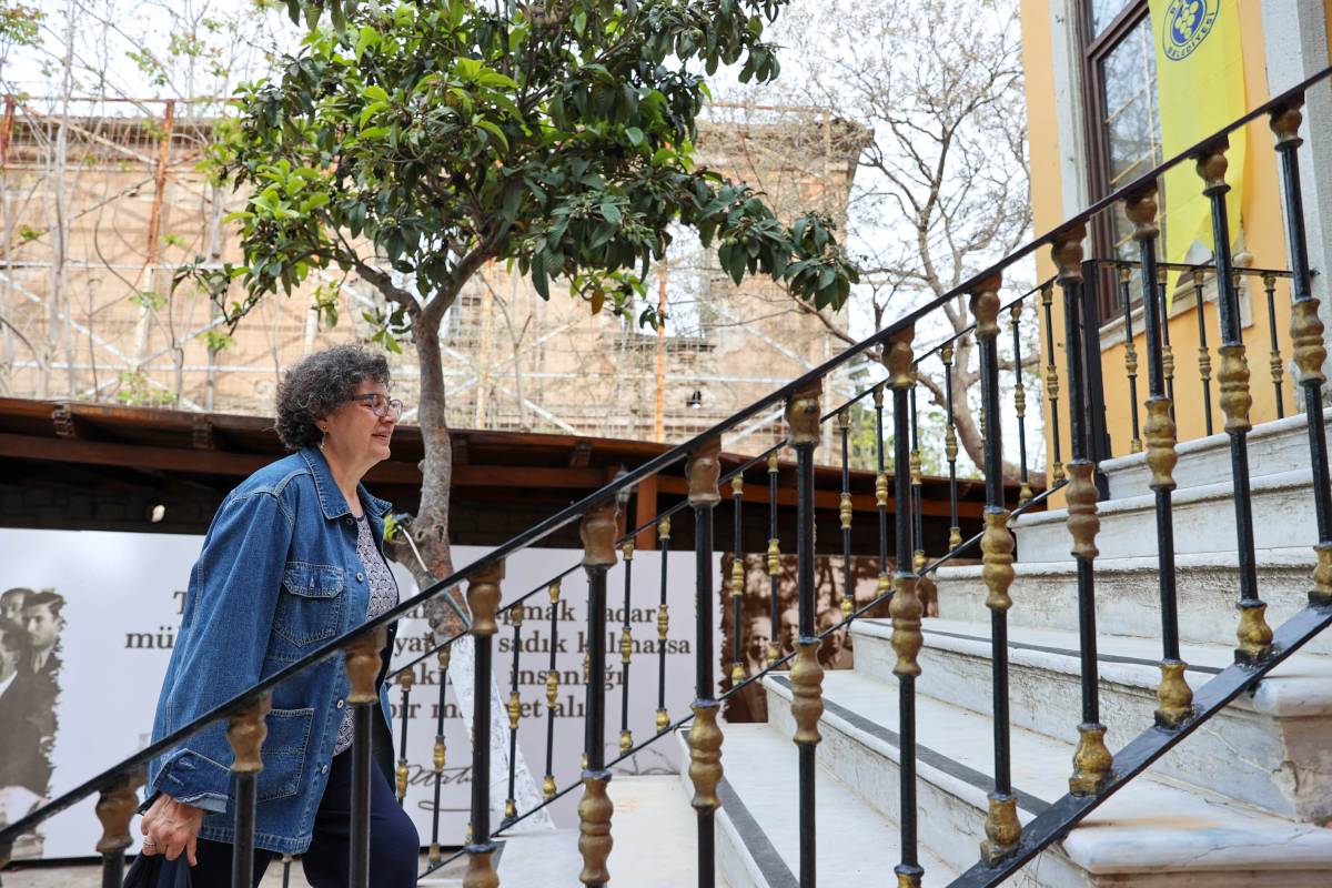 Buca’da Atatürk hayranı bir İspanyol