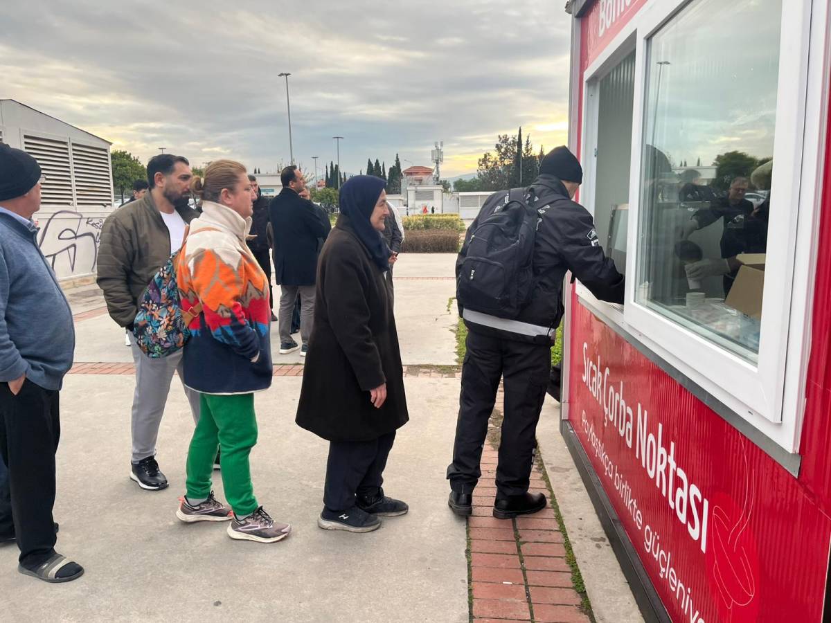 Bornova’da sıcak dayanışma büyüyor