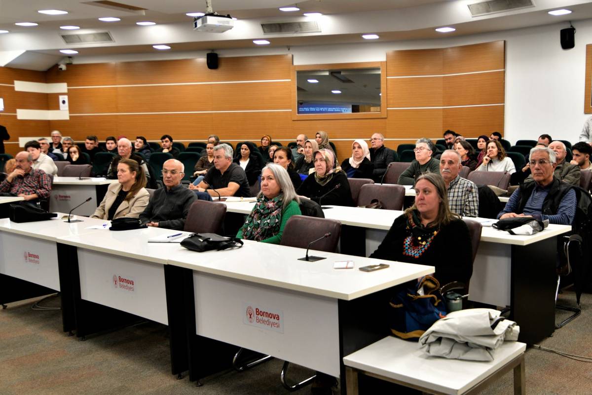 Bornova’da toprağın geleceği konuşuldu