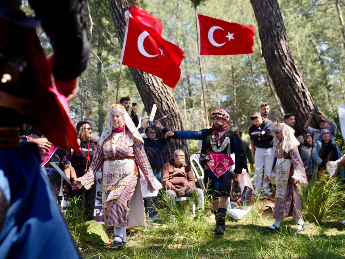 Başkan Yetişkin Akbelen’de