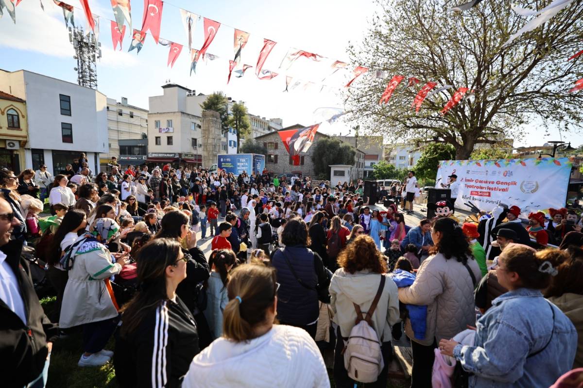 Efes Selçuk'ta çocuk ve gençlik festivali coşkusu