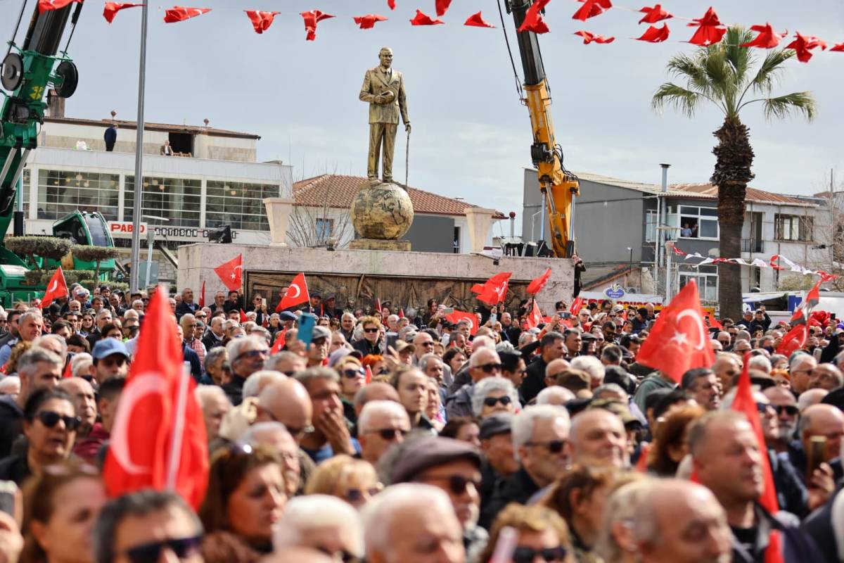 Özgür Özel: Urla’da halk için çalışacak birini görevlendirdik