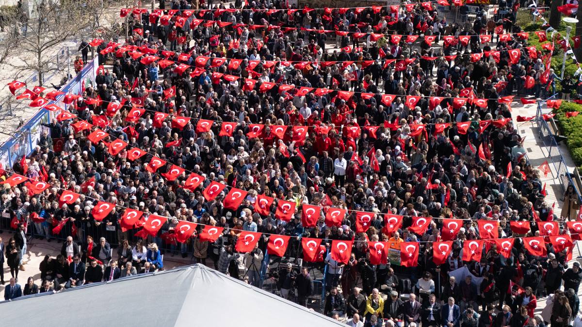 Özgür Özel: Urla’da halk için çalışacak birini görevlendirdik