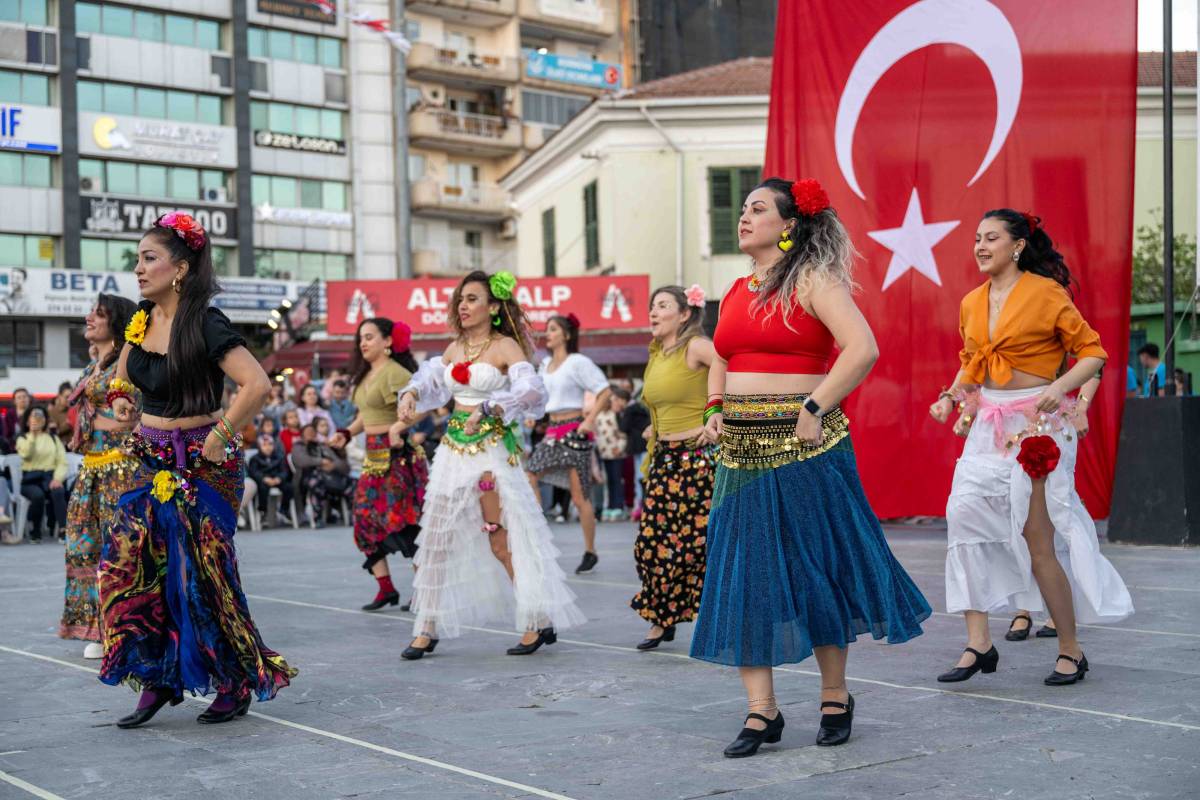 Bornova’da Dünya Dans Günü Kutlaması
