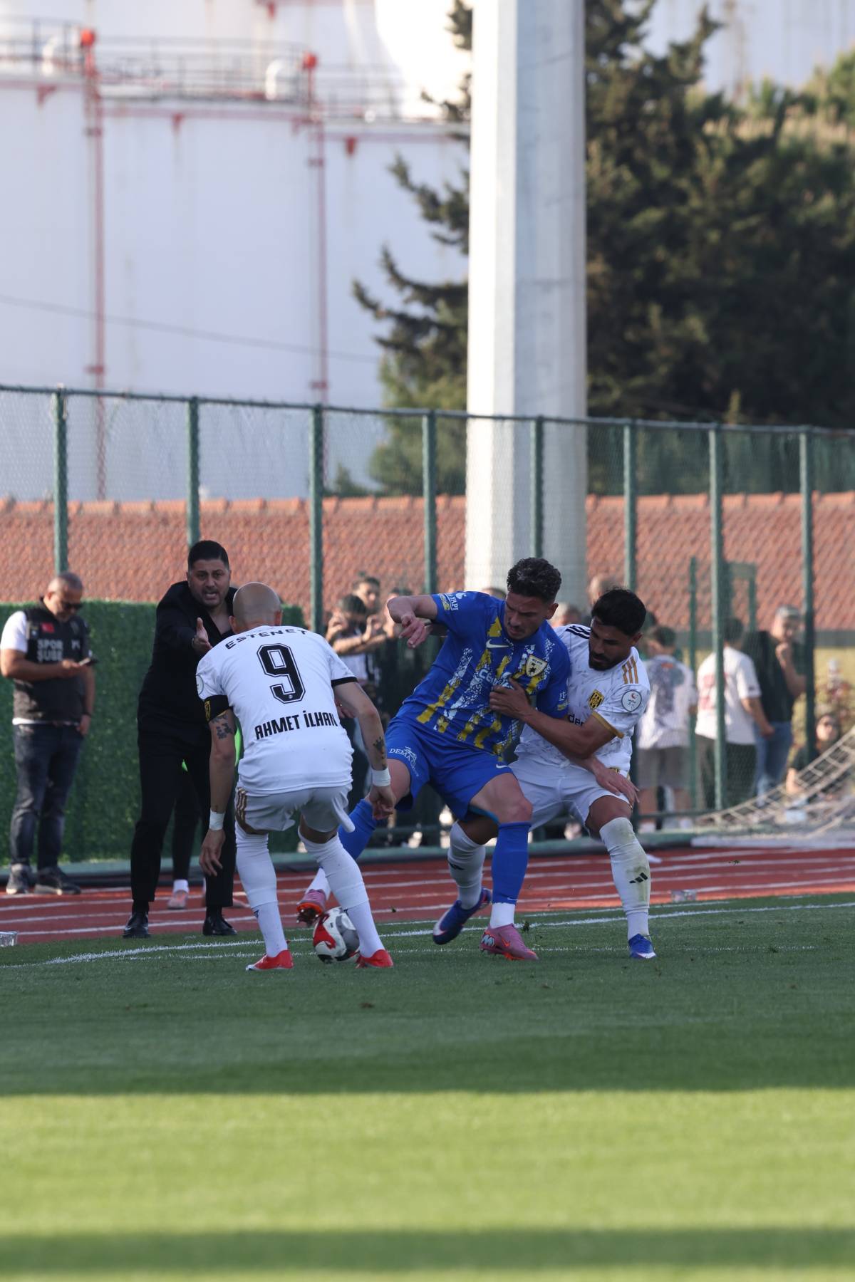 Muşspor, İzmir takımlarının korkulu rüyası oldu