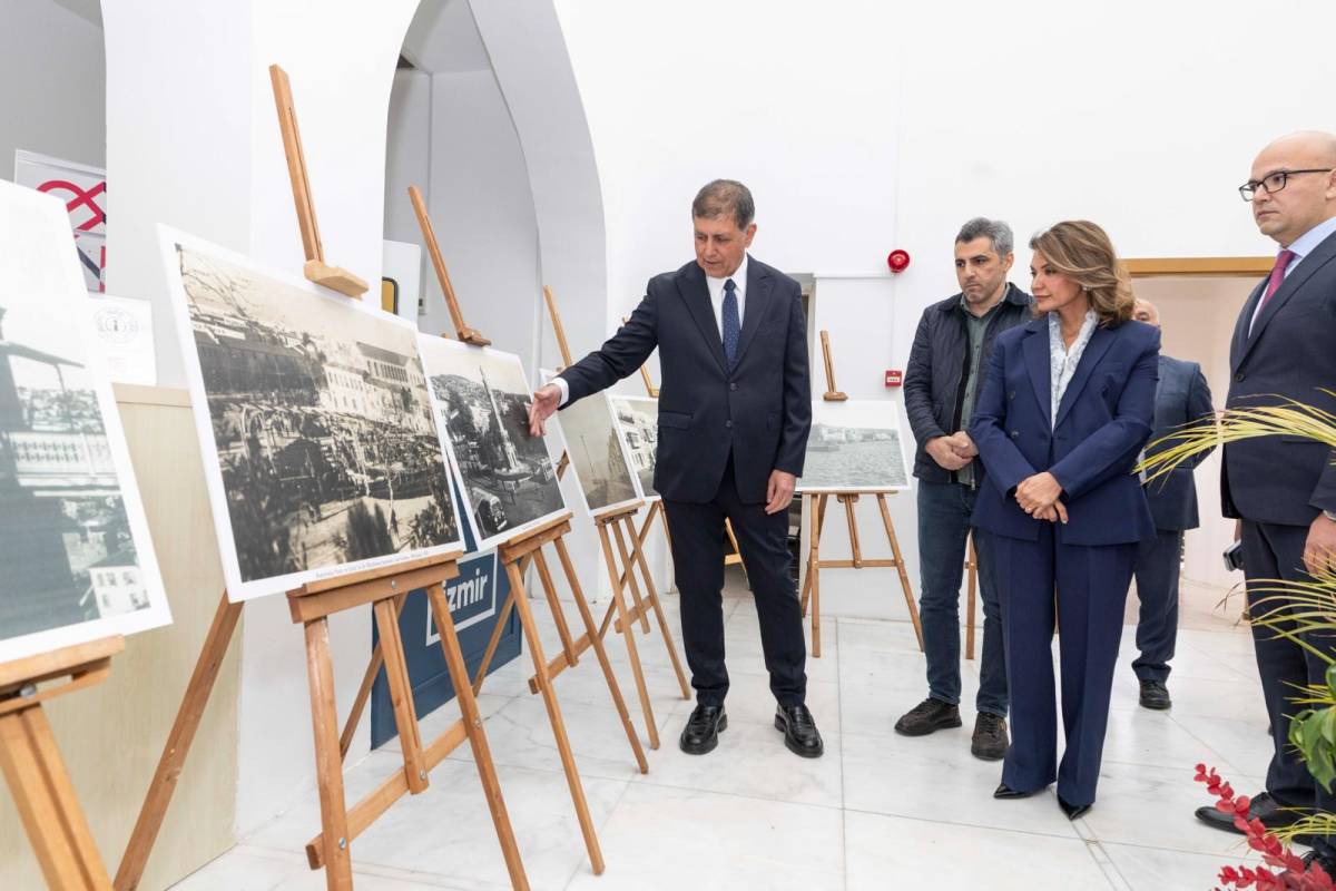 40 yıllık kardeşlik şarkılarla kutlandı