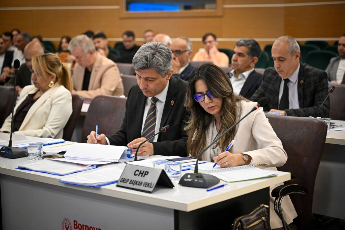 Bornova Belediyesi’nde 2025 kesin hesabına meclis onayı